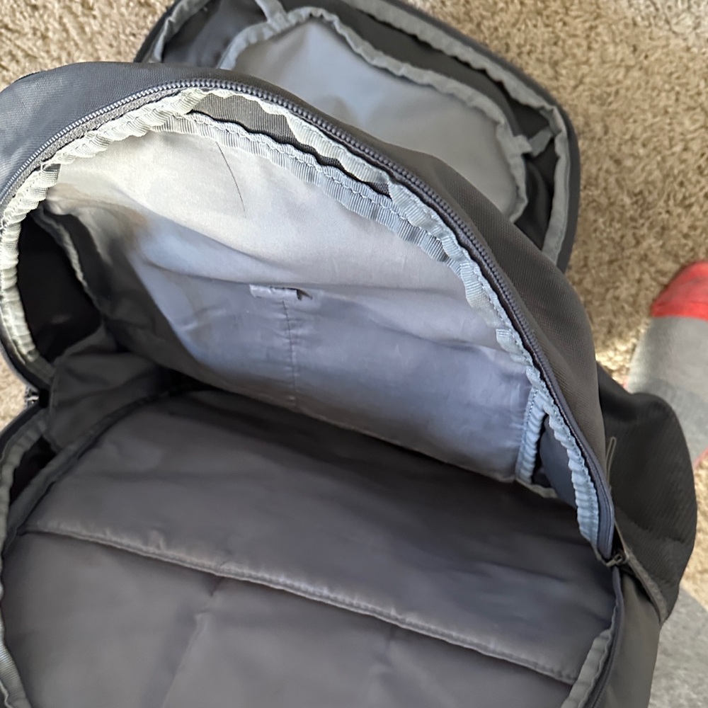 Under Armour Gray Backpack - Picture 3 of 3